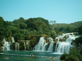 94 Krka-Wasserfälle.jpg